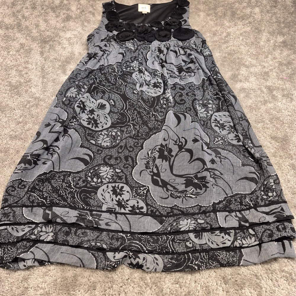 ECI NY Size 10 Black Gray Floral Rosette Neck Babydoll Dress Whimsigoth Boho